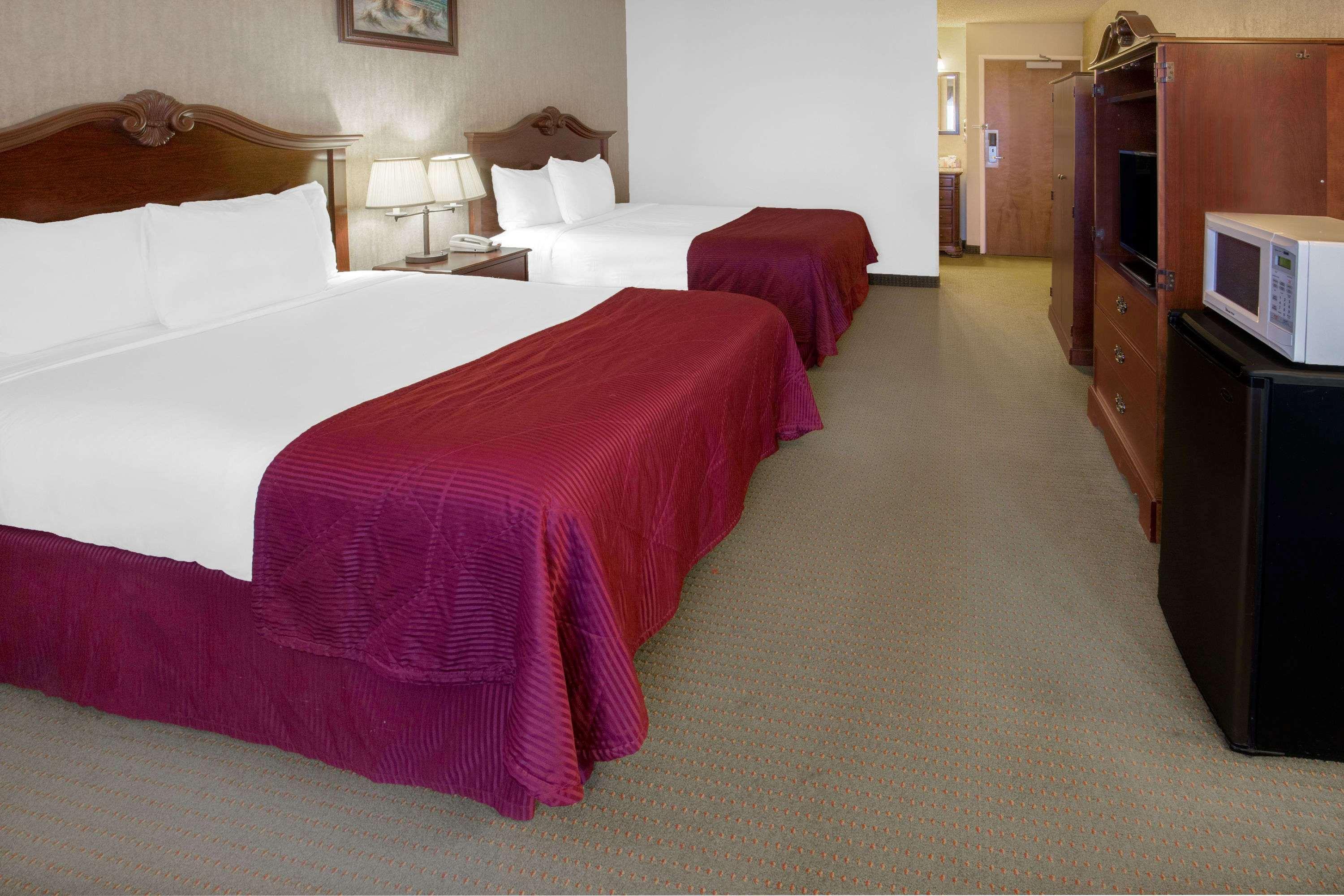 Days Inn By Wyndham Eureka Ca Екстериор снимка