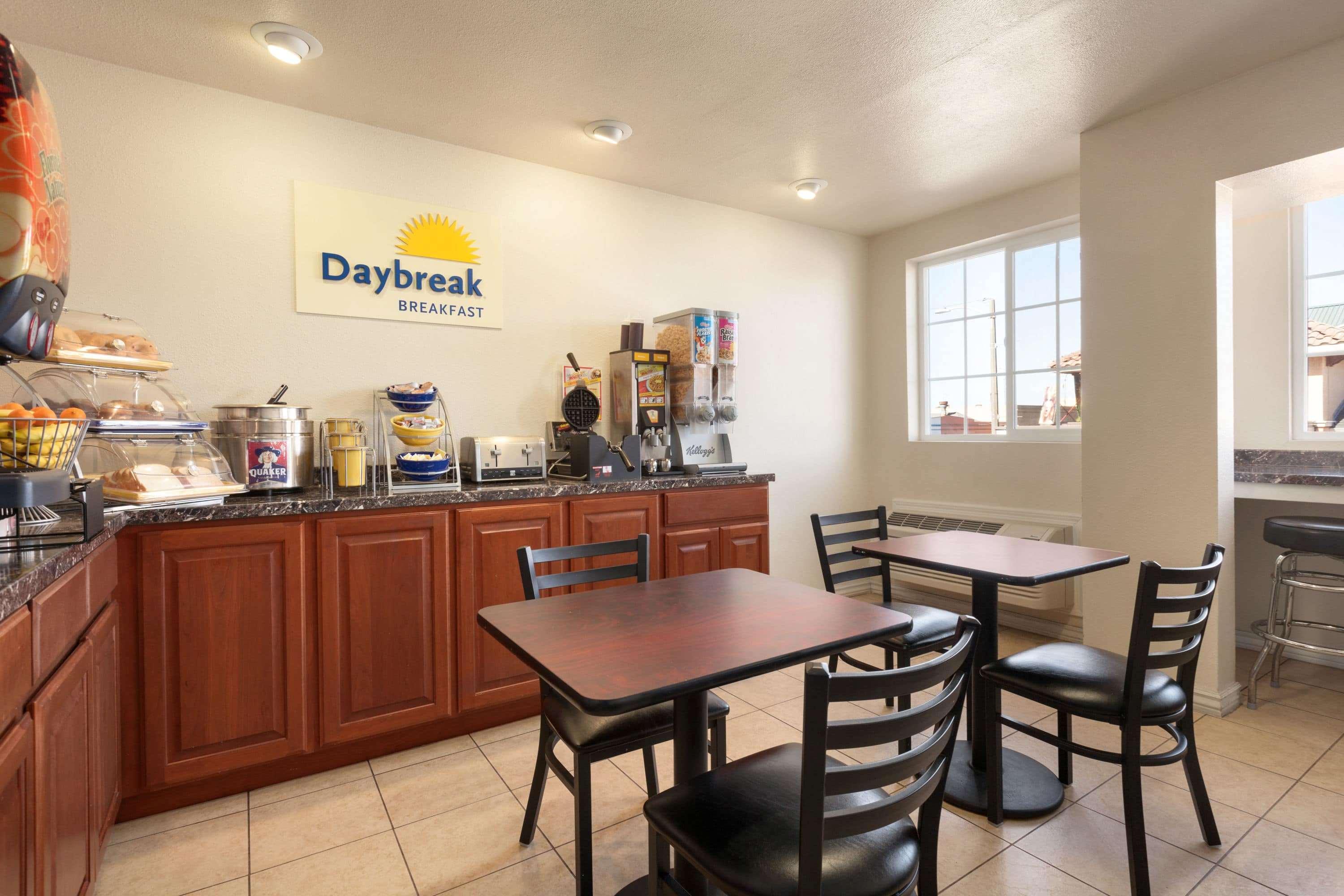 Days Inn By Wyndham Eureka Ca Екстериор снимка